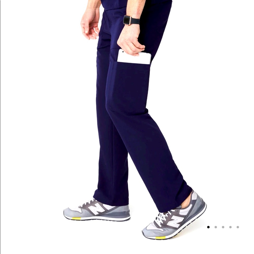 FIGS Navy Cairo scrub pants L